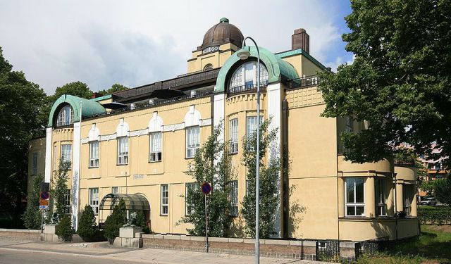 Eira Architecture Walk