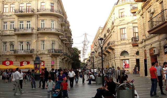 Nizami Street Area Shopping, Baku