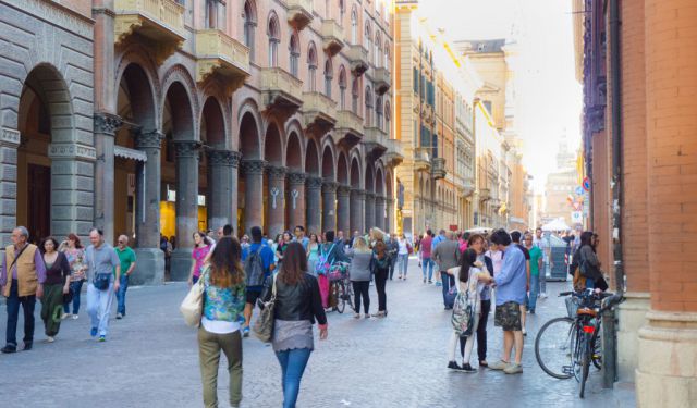 T Zone Shopping Walk, Bologna