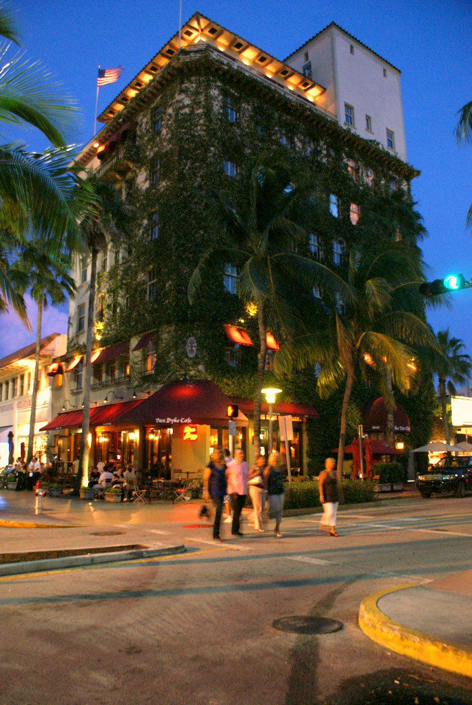 South Beach Shopping Walk (Self Guided), Miami, Florida