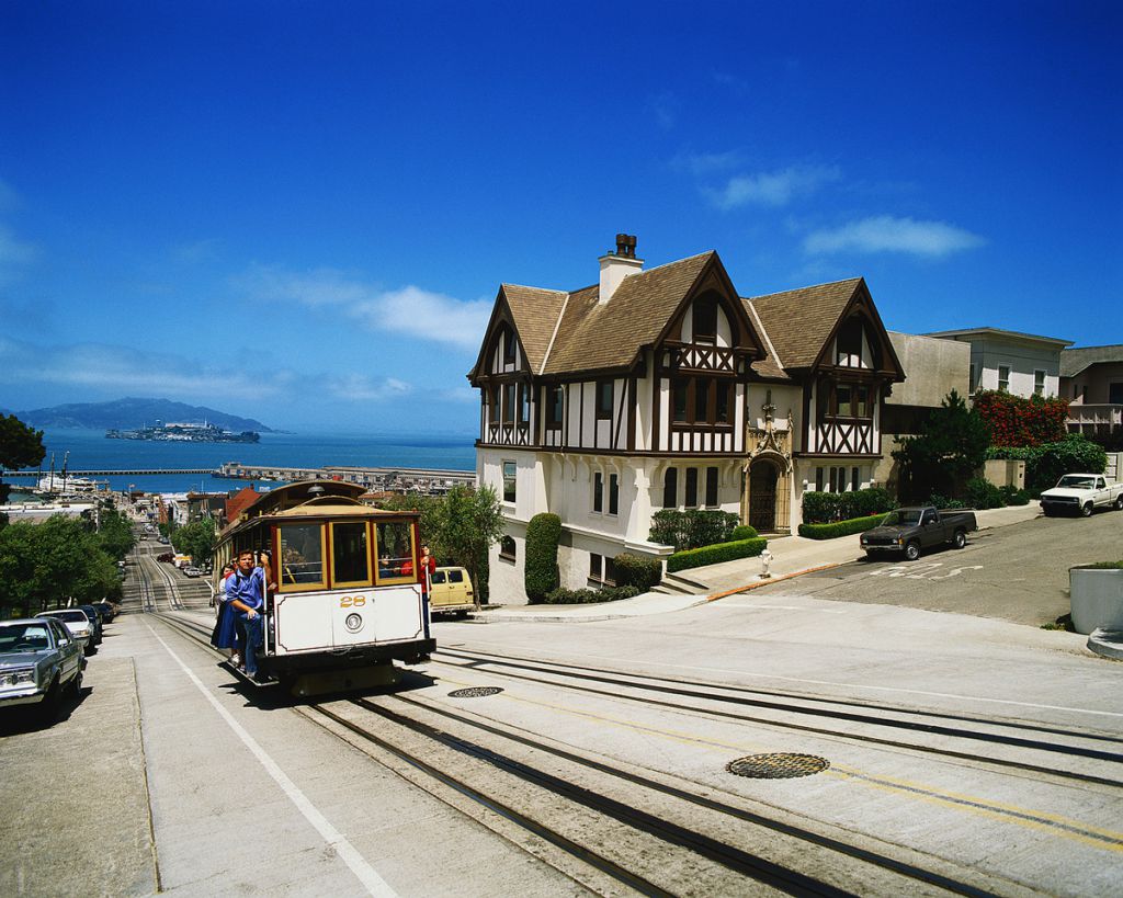 Russian Hill Walking Tour (Self Guided), San Francisco, California