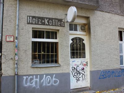 Holz-Kohlen