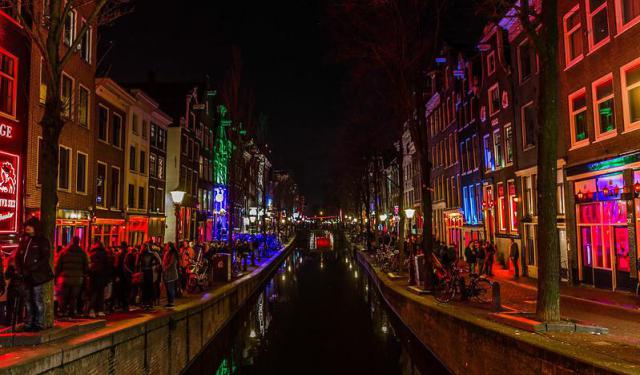 Red Light District Walking Tour