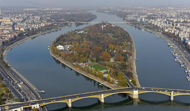 Margaret Island Walking Tour