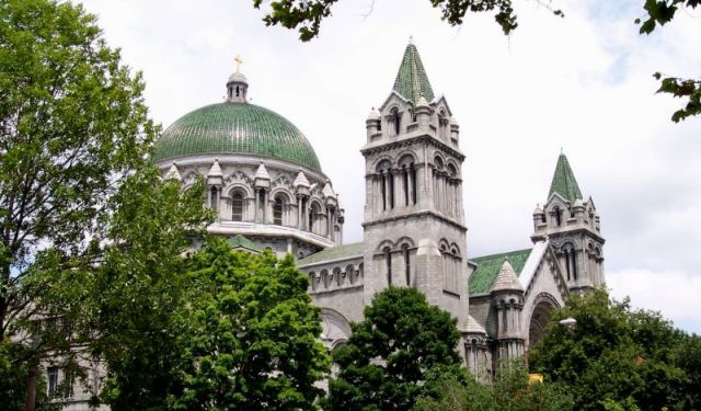Historical Religious Buildings Walking Tour