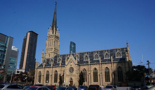 Historical Religious Sites Walking Tour, Toronto