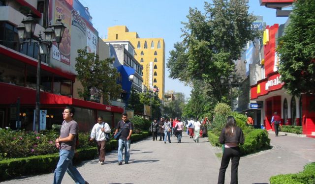 Zona Rosa Walking Tour, Mexico City