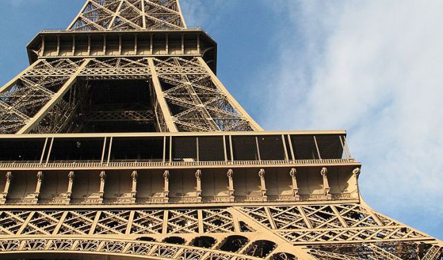 Eiffel Tower Walking Tour, Paris