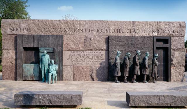 DC Monuments and Memorials Walking Tour