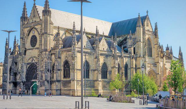 Historical Churches Walking Tour