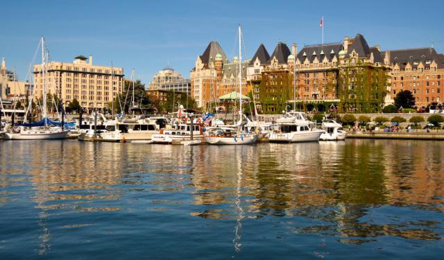 Victoria Introduction Walking Tour