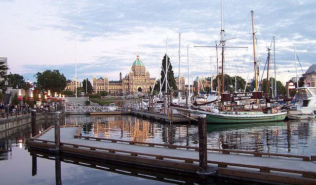 self walking tour victoria bc