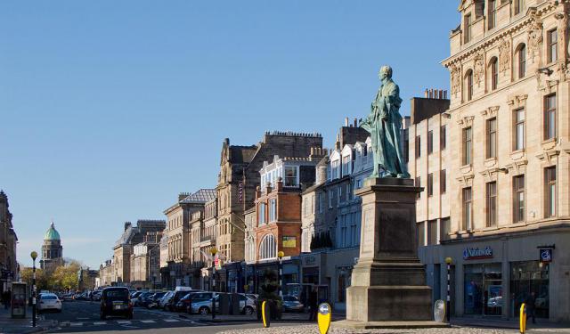 New Town Walking Tour
