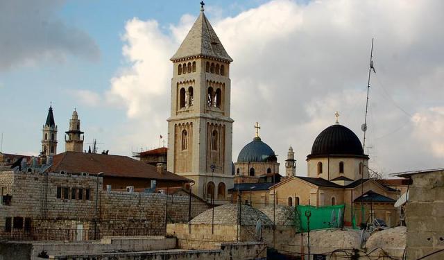 Christian Quarter Walking Tour