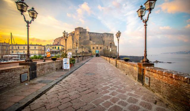 Naples Old Town Walk