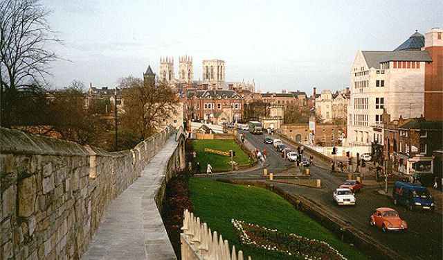 York City Wall Tour, York