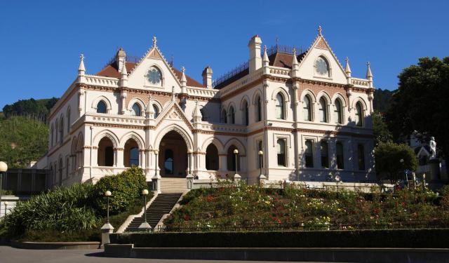 Historical Buildings Walking Tour