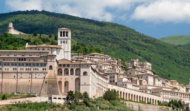 Assisi Introduction Walking Tour, Assisi