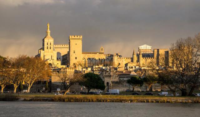 Avignon Introduction Walking Tour
