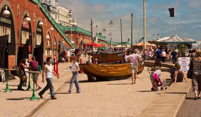 Exploring Brighton: A Traveler's Guide to the Best Attractions - Beach Activities and Waterfront