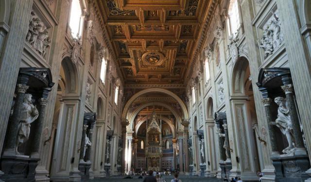 Holy Sites Walking Tour, Rome