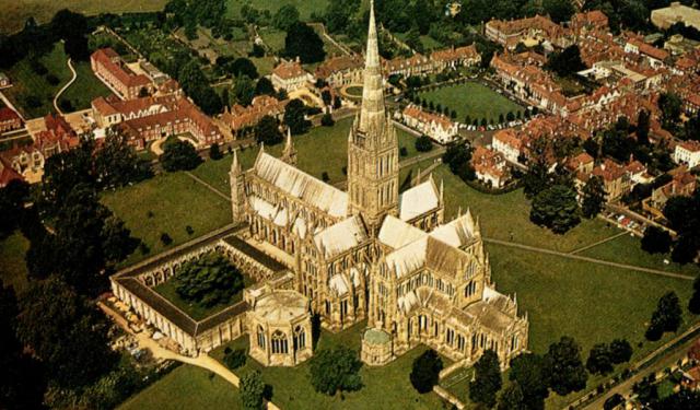 Cathedral Close Tour, Salisbury