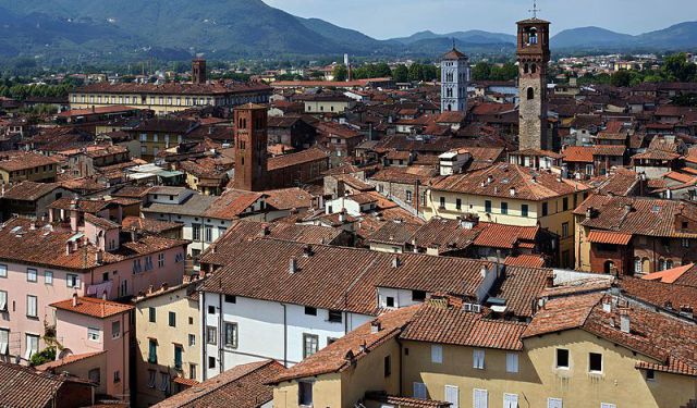 Lucca Introduction Walking Tour