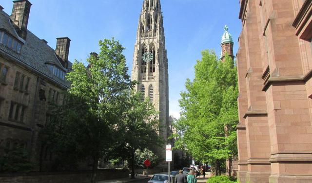 Yale University Walking Tour, New Haven