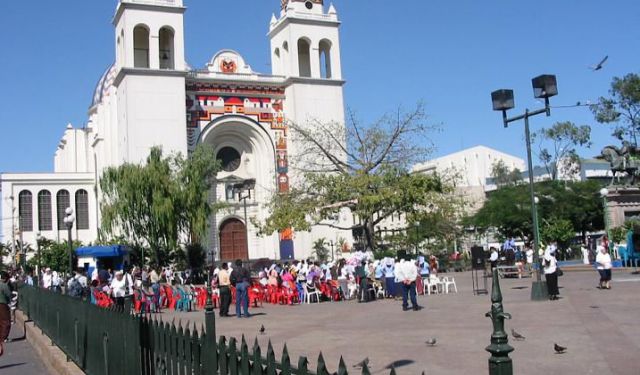 San Salvador Introduction Walking Tour, San Salvador