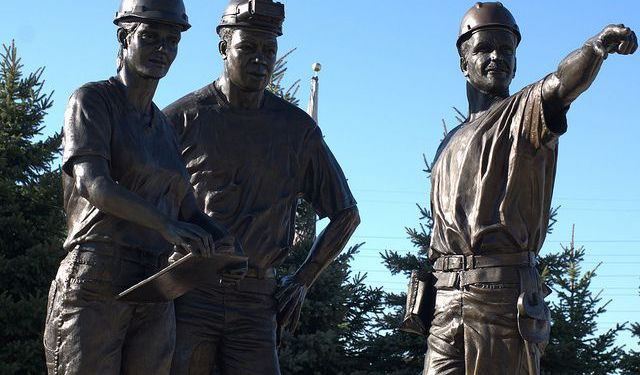 Monuments and Statues Walking Tour, Milwaukee