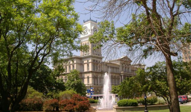 Louisville Introduction Walking Tour