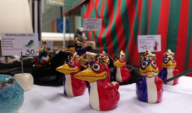 Souvenir Shopping Tour