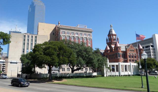 Dallas Introduction Walking Tour