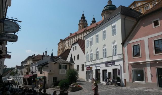 Melk Introduction Walking Tour