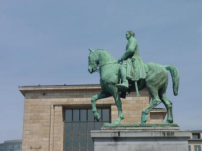 Statue of Albert I, Brussels