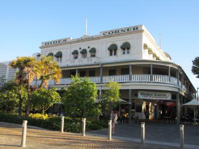 Hides Hotel, Cairns