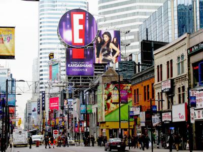 Yonge-Dundas Square, Toronto