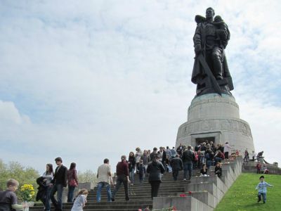 Treptower Park and Soviet War Memorial, Berlin