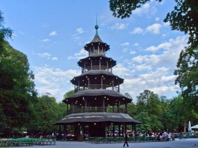 Chinesischer Turm Beer Garden, Munich
