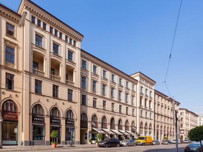 Munchner Kammerspiele, Munich
