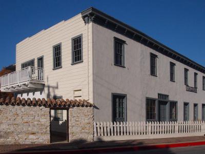 Stevenson House, Monterey