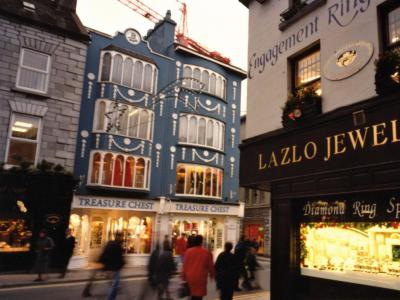 Treasure Chest, Galway