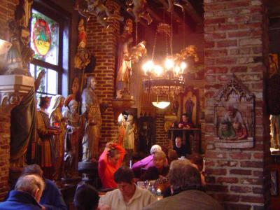 Bar "Het Elfde Gebod" (Eleventh Comandment), Antwerp