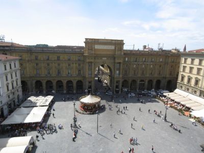Piazza della Repubblica (Republic Square)