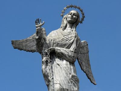 La Virgen del Panecillo, Quito