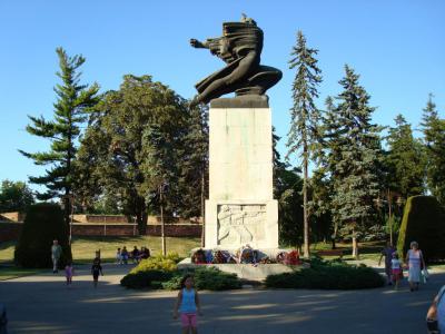 Monument of Gratitude to France, Belgrade