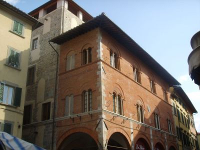 Palazzo Poschi (Poschi Palace), Pisa