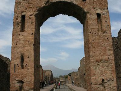 Triumphal Arch of Tiberius, Pompei
