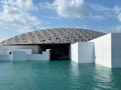 Louvre Abu Dhabi, Abu Dhabi