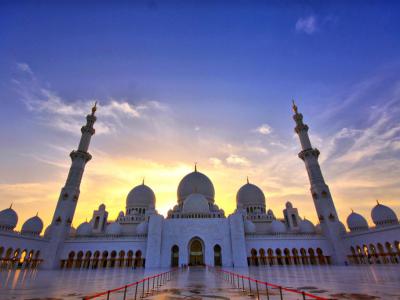 Sheikh Khalifa Bin Zayed the First Mosque, Abu Dhabi
